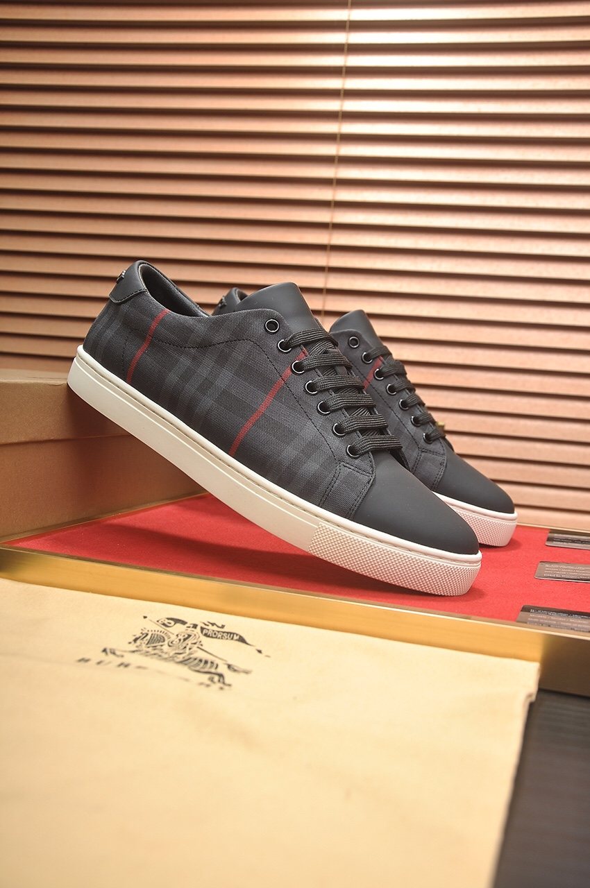 Burberry Charcoal Plaid Low-Top Sneakers