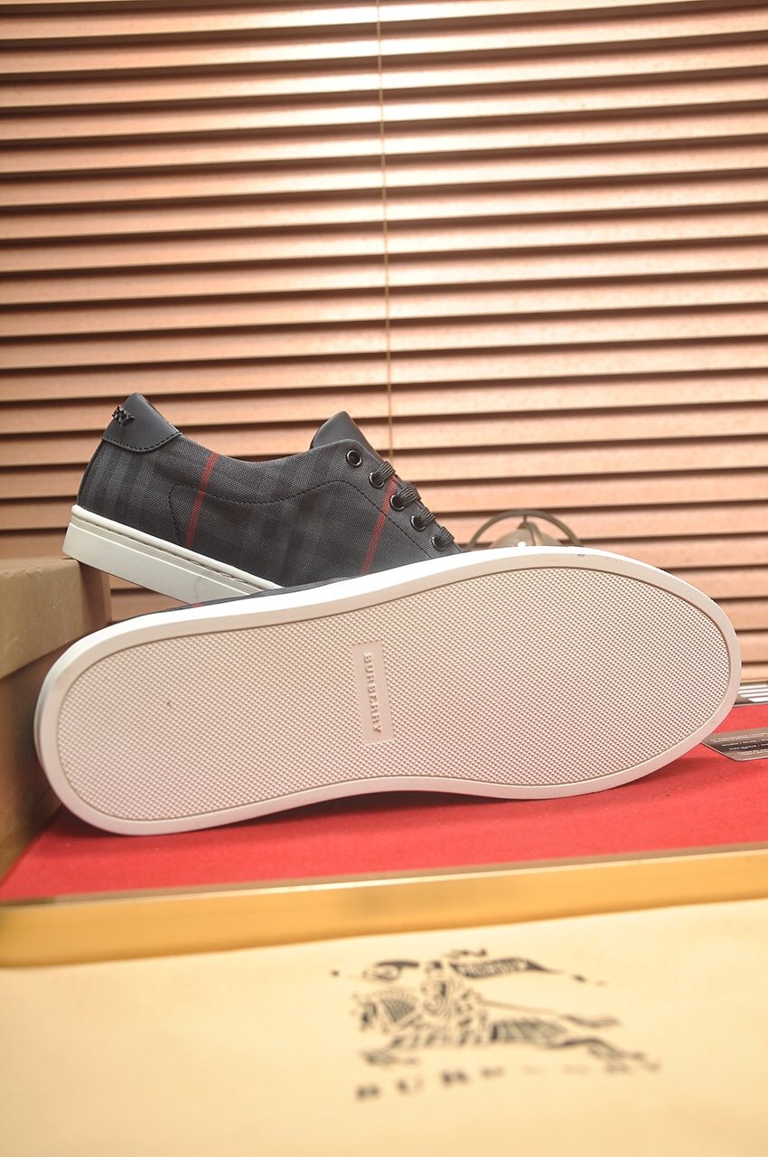 Burberry Charcoal Plaid Low-Top Sneakers